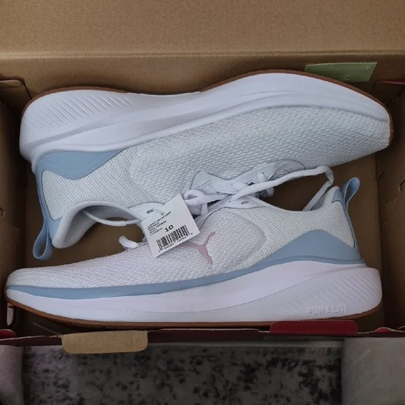 PUMA Women's White and Pink Sneakers - Picture 5 of 8